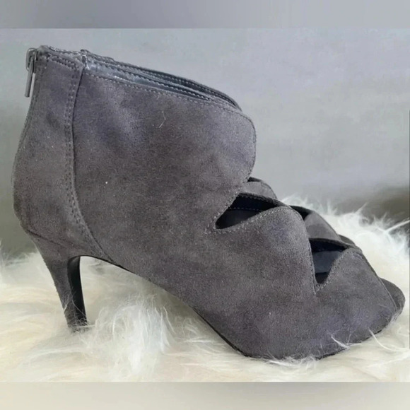 Impo Grey Stiletto Heels - Picture 4 of 7